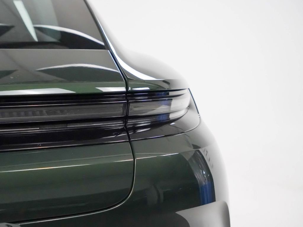 Certified 2025 Porsche Panamera 4 AWD/4WD image 12