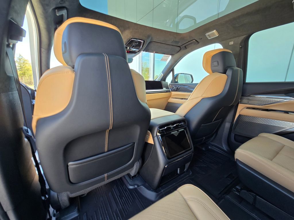 New 2026 Cadillac Escalade IQ Sport 2 w/ LPO, ONYX Package image 19