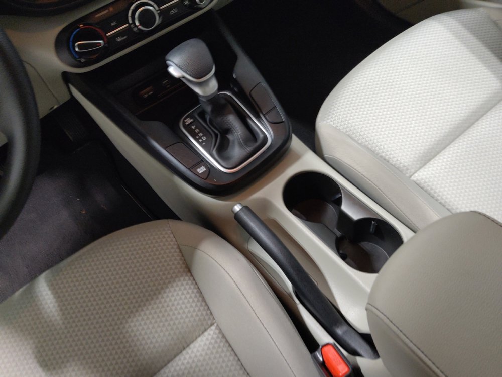 Used 2025 Kia Soul S image 25