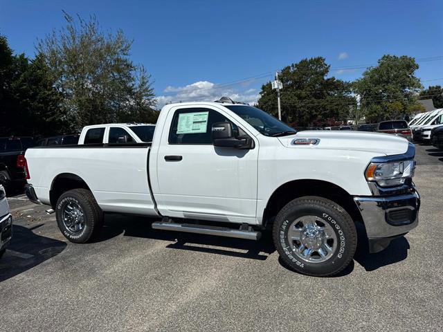 New 2024 RAM 2500 Tradesman w/ Chrome Appearance Group image 2