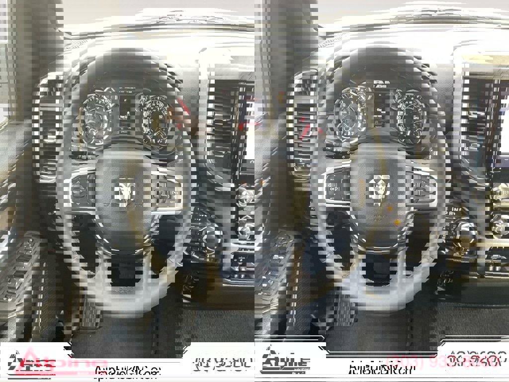 Used 2025 RAM 1500 Lone Star image 12