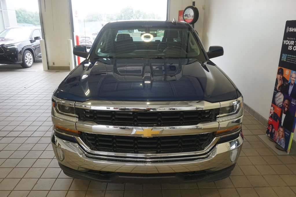Used 2017 Chevrolet Silverado 1500 LT w/ All Star Edition AWD/4WD image 13