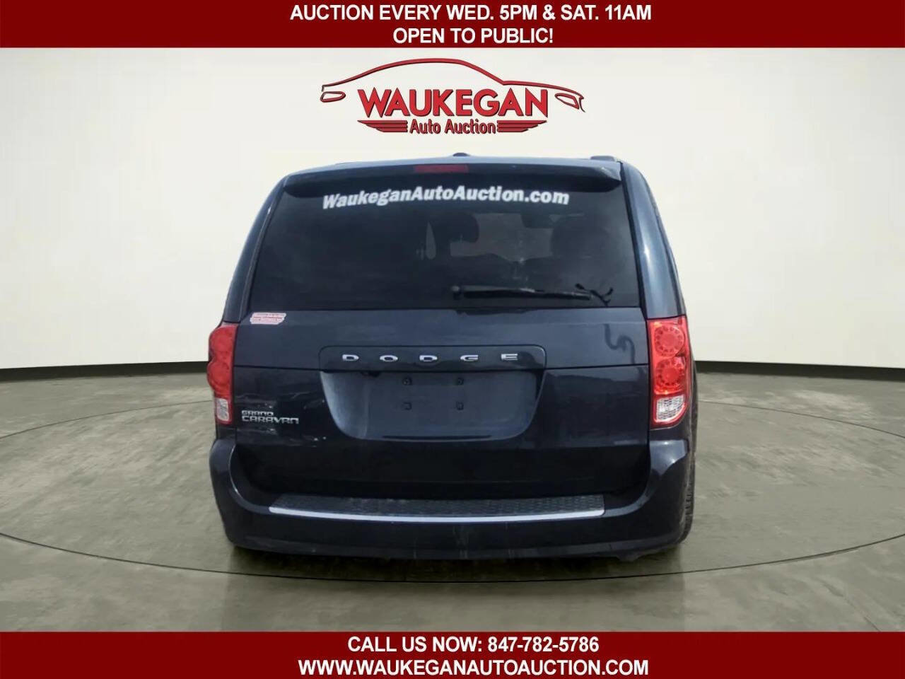 Used 2013 Dodge Grand Caravan SXT w/ UConnect Hands-Free Group image 5