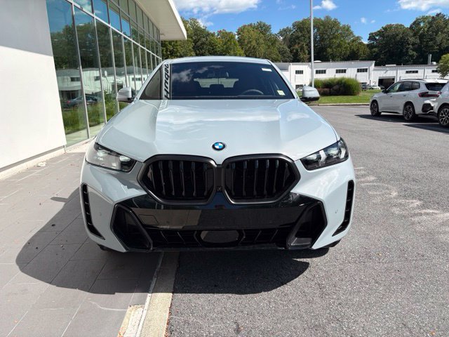 New 2027 BMW X6 xDrive40i w/ Climate Comfort Package AWD/4WD image 4