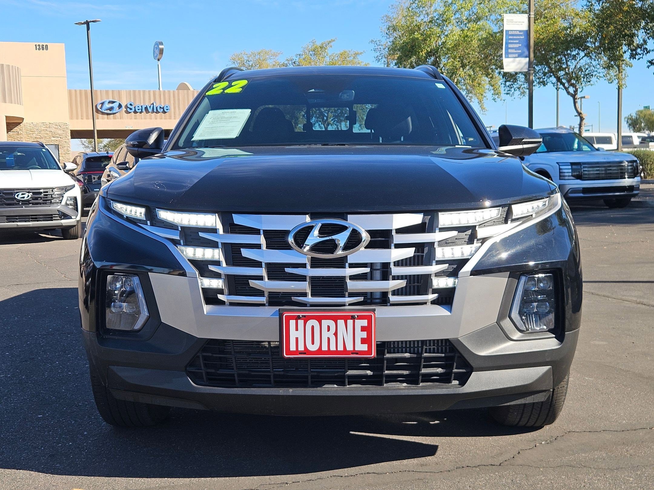 Used 2022 Hyundai Santa Cruz SEL Premium image 2