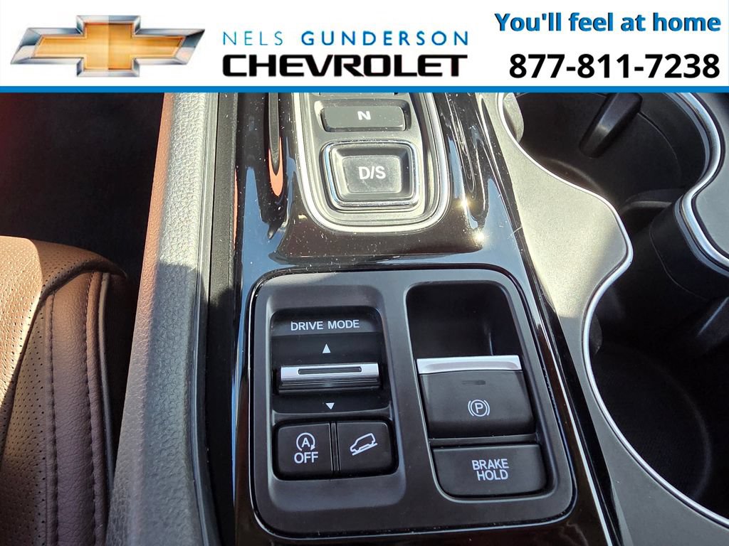 Used 2025 Honda Pilot Elite image 30
