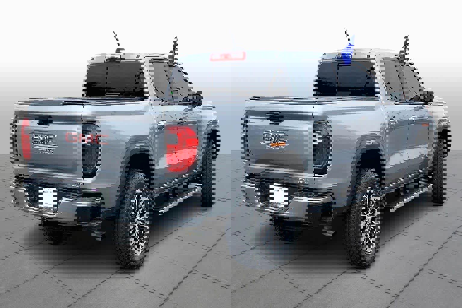 Used 2023 GMC Canyon Denali image 12