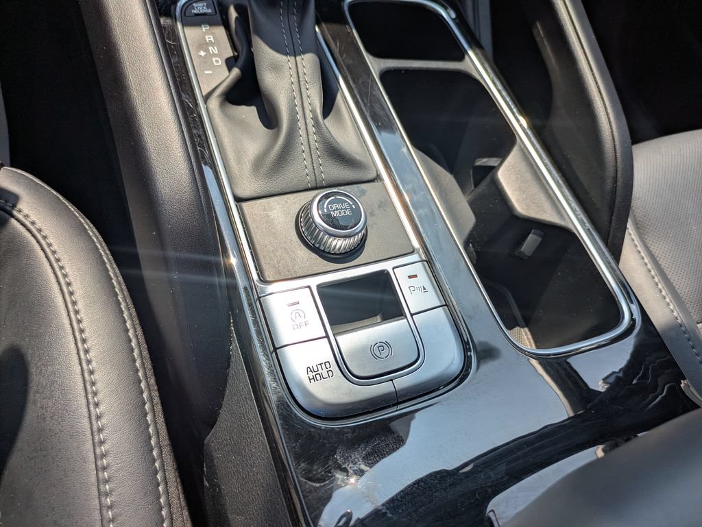 Used 2025 Kia Telluride S FWD image 14