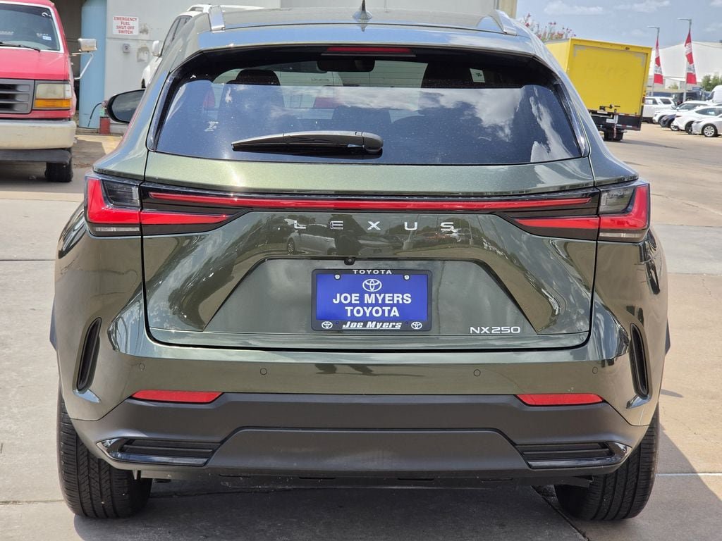 Used 2024 Lexus NX 250 FWD image 8