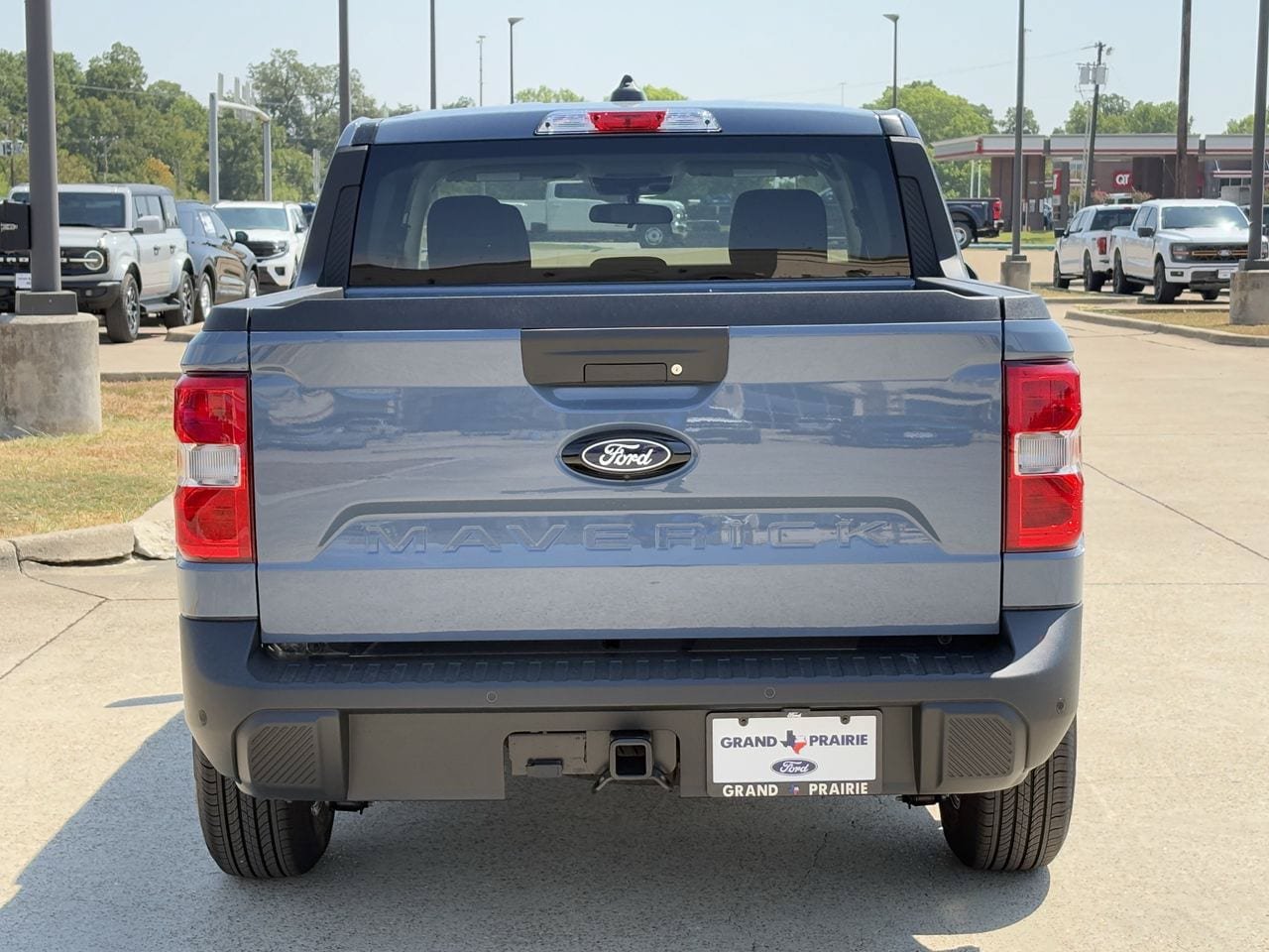 New 2026 Ford Maverick XLT w/ XLT Luxury Package FWD image 6