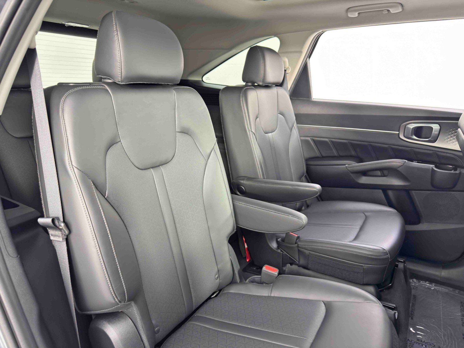 Used 2023 Kia Sorento SX image 36