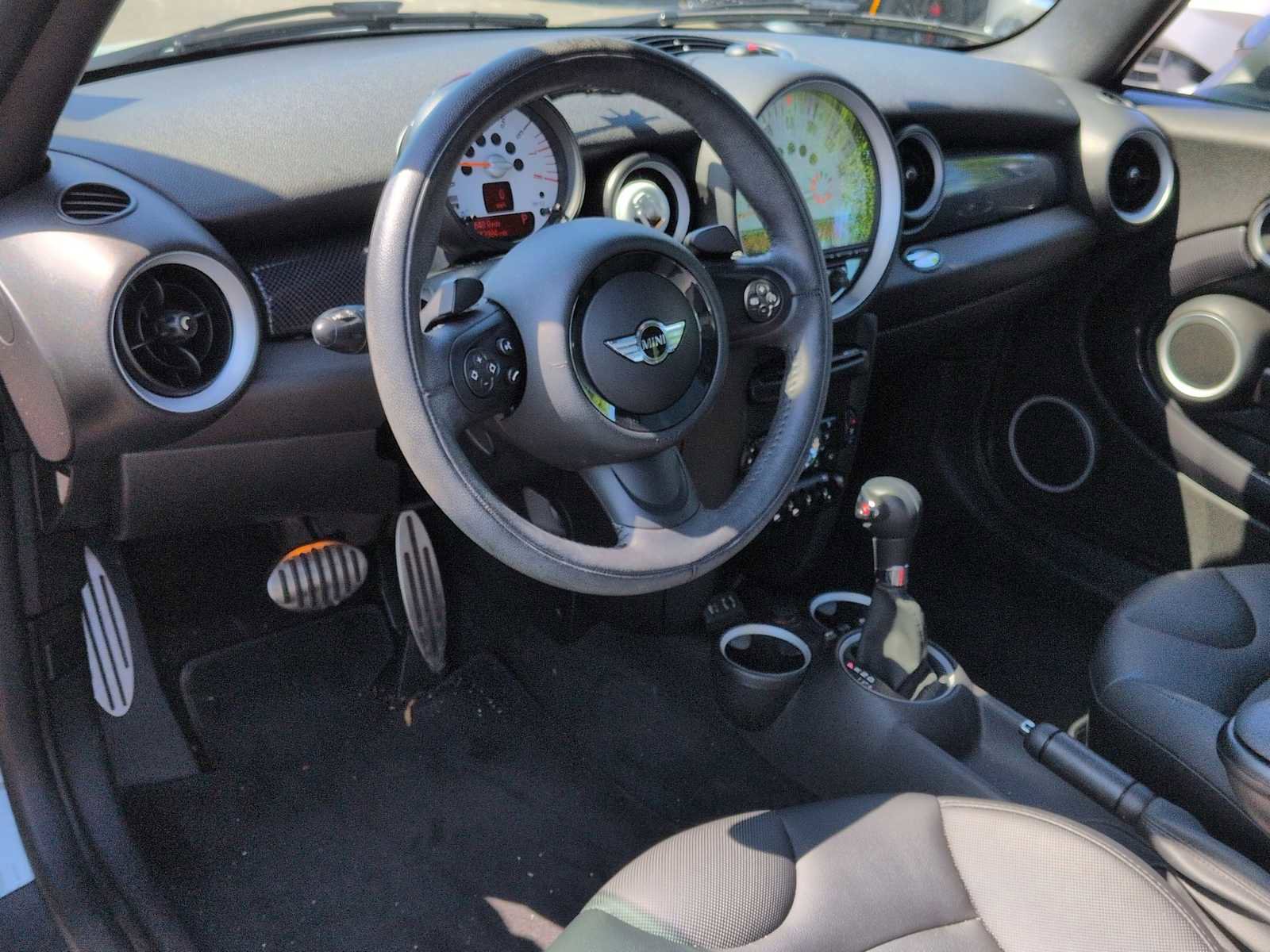 Used 2013 MINI Cooper S FWD image 10