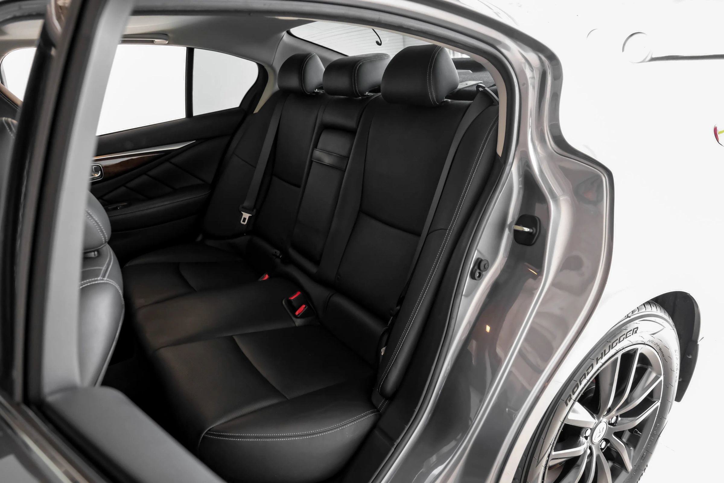 Used 2017 INFINITI Q50 3.0t Premium w/ Driver Assistance Package image 34