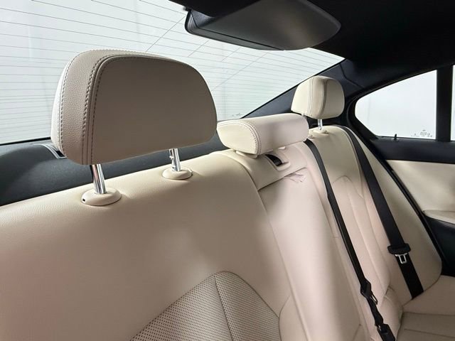 Used 2023 BMW 330i Sedan w/ Premium Package image 26