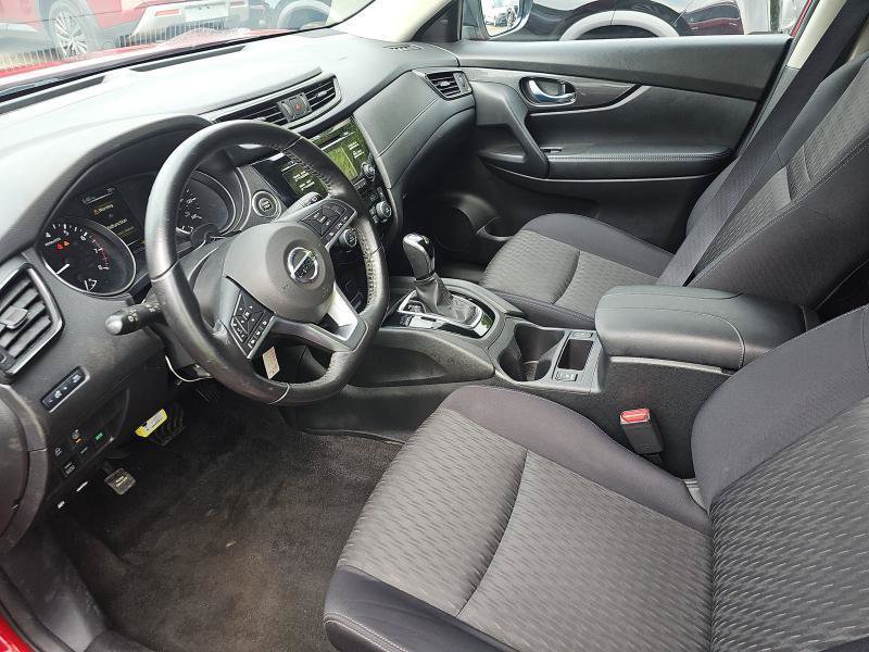 Used 2017 Nissan Rogue SV AWD/4WD image 7