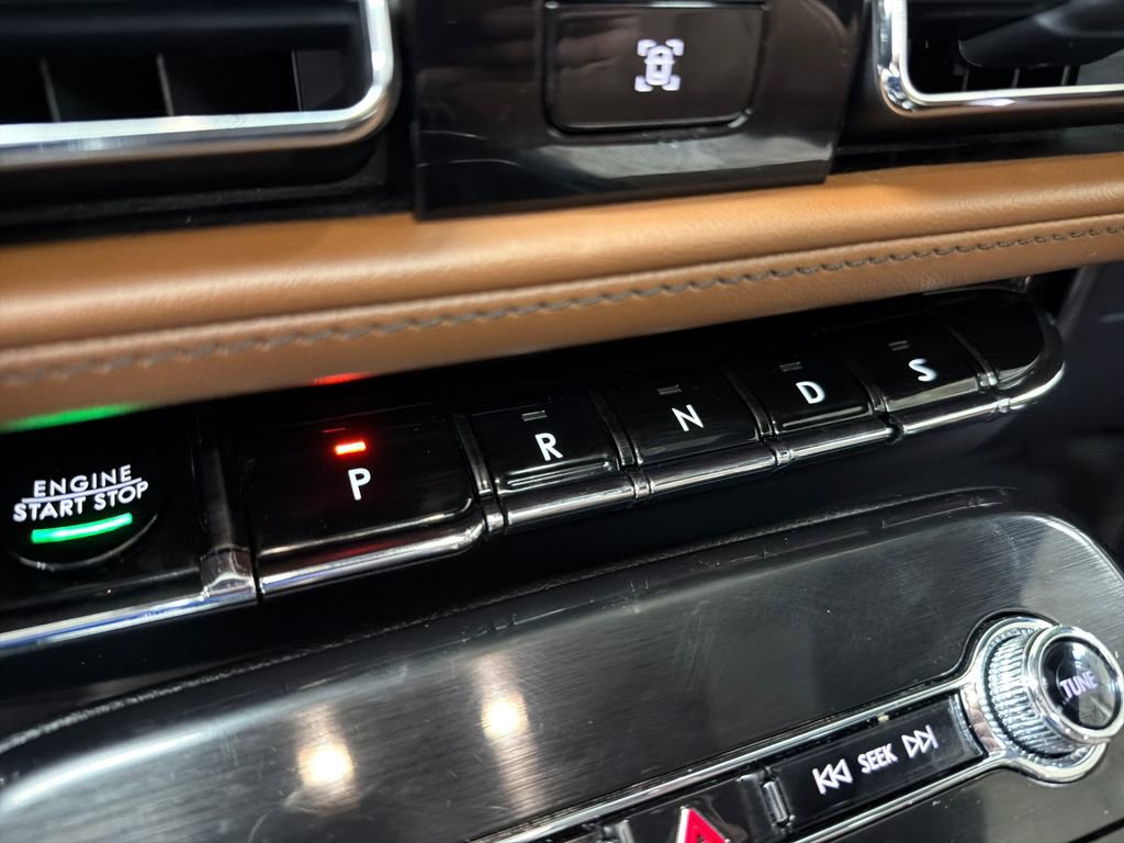 Used 2022 Lincoln Nautilus Reserve w/ Equipment Group 201A image 27