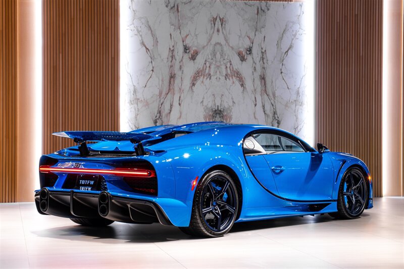 Used 2022 Bugatti Chiron Super Sport AWD/4WD image 4