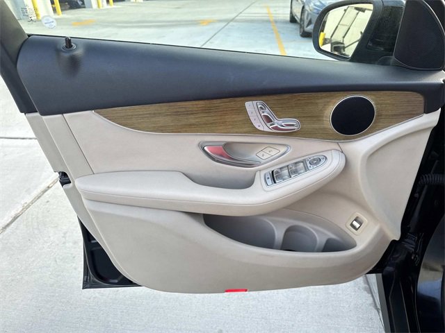 Used 2018 Mercedes-Benz GLC 300 image 19