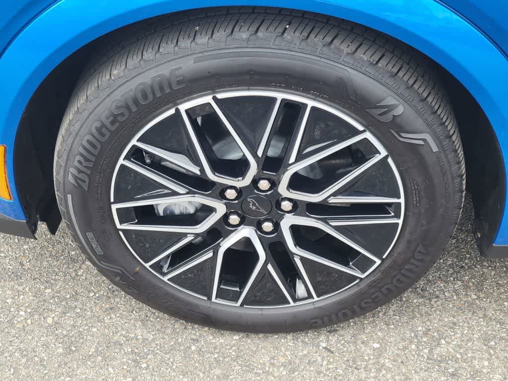 Certified 2025 Ford Mustang Mach-E Premium RWD image 10