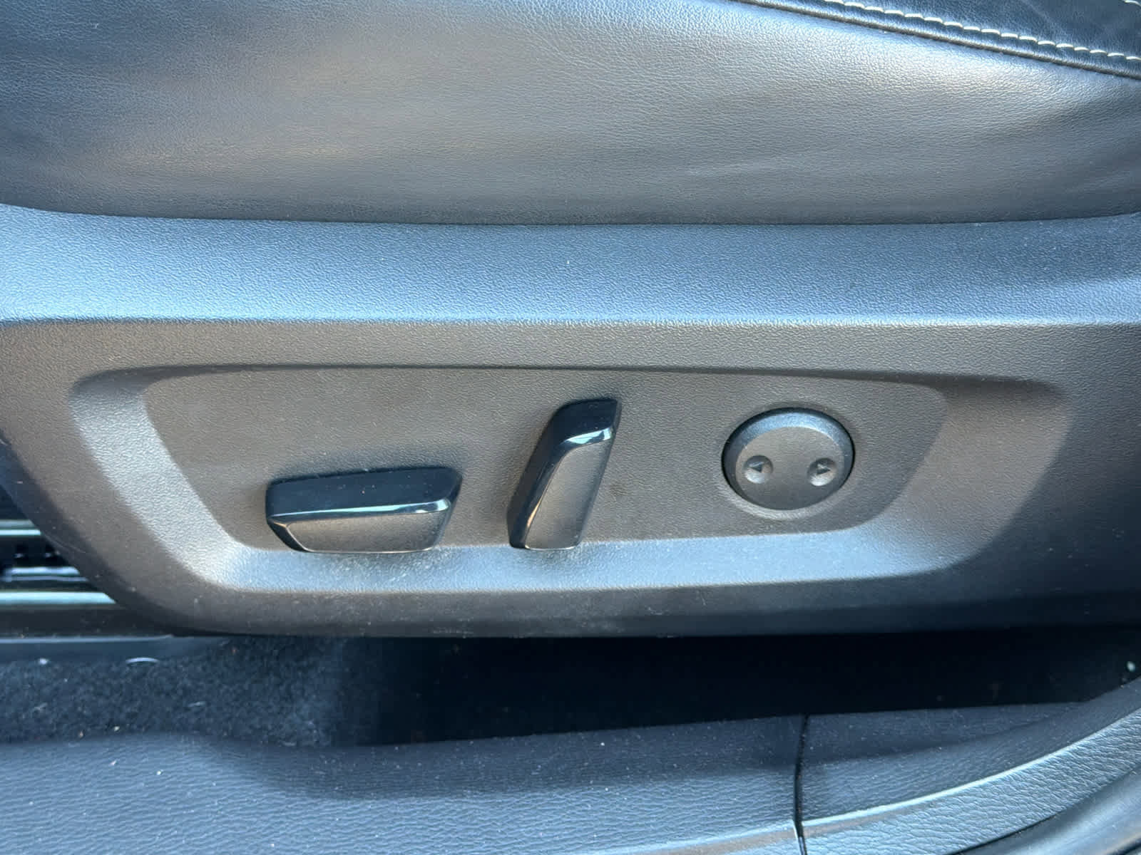 Used 2023 Mitsubishi Outlander SE Black Edition image 20