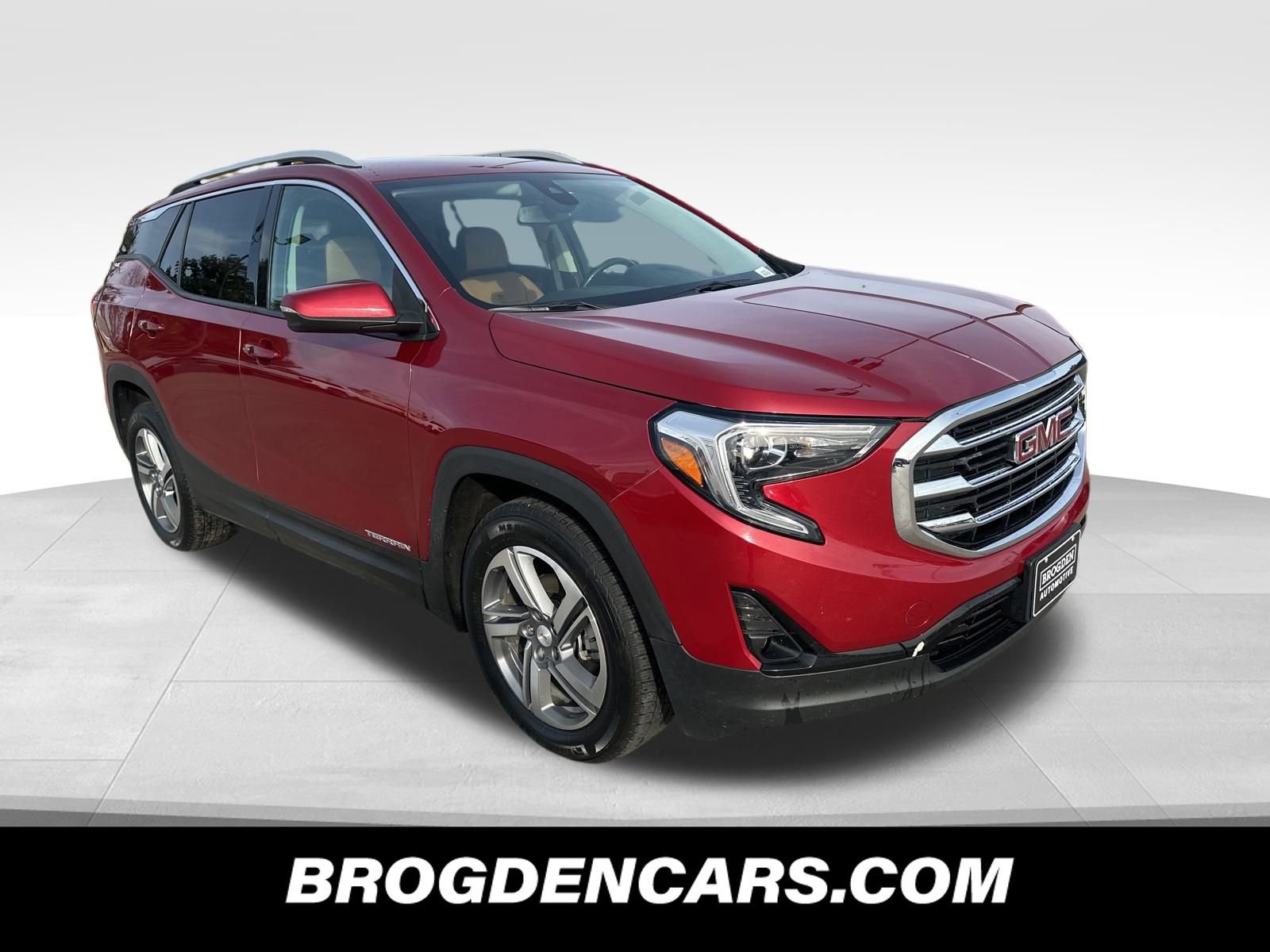 Used 2021 GMC Terrain SLT w/ LPO, Dark Accent Package