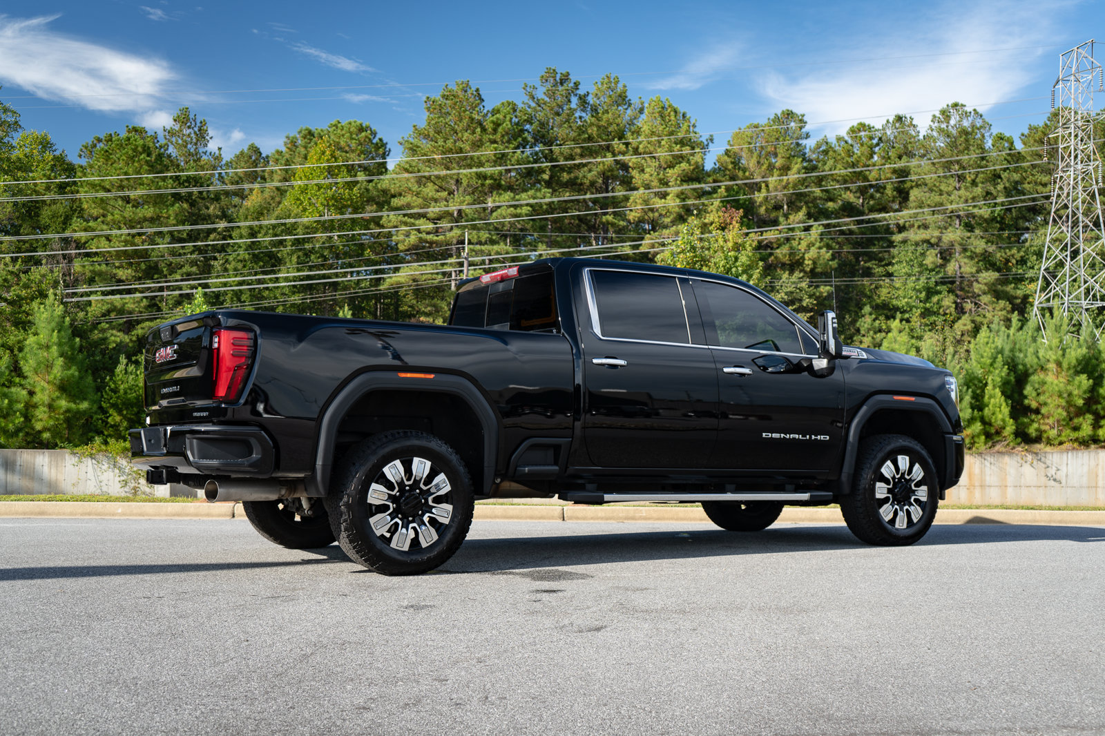 Used 2026 GMC Sierra 3500 Denali w/ Denali Reserve Package AWD/4WD image 19