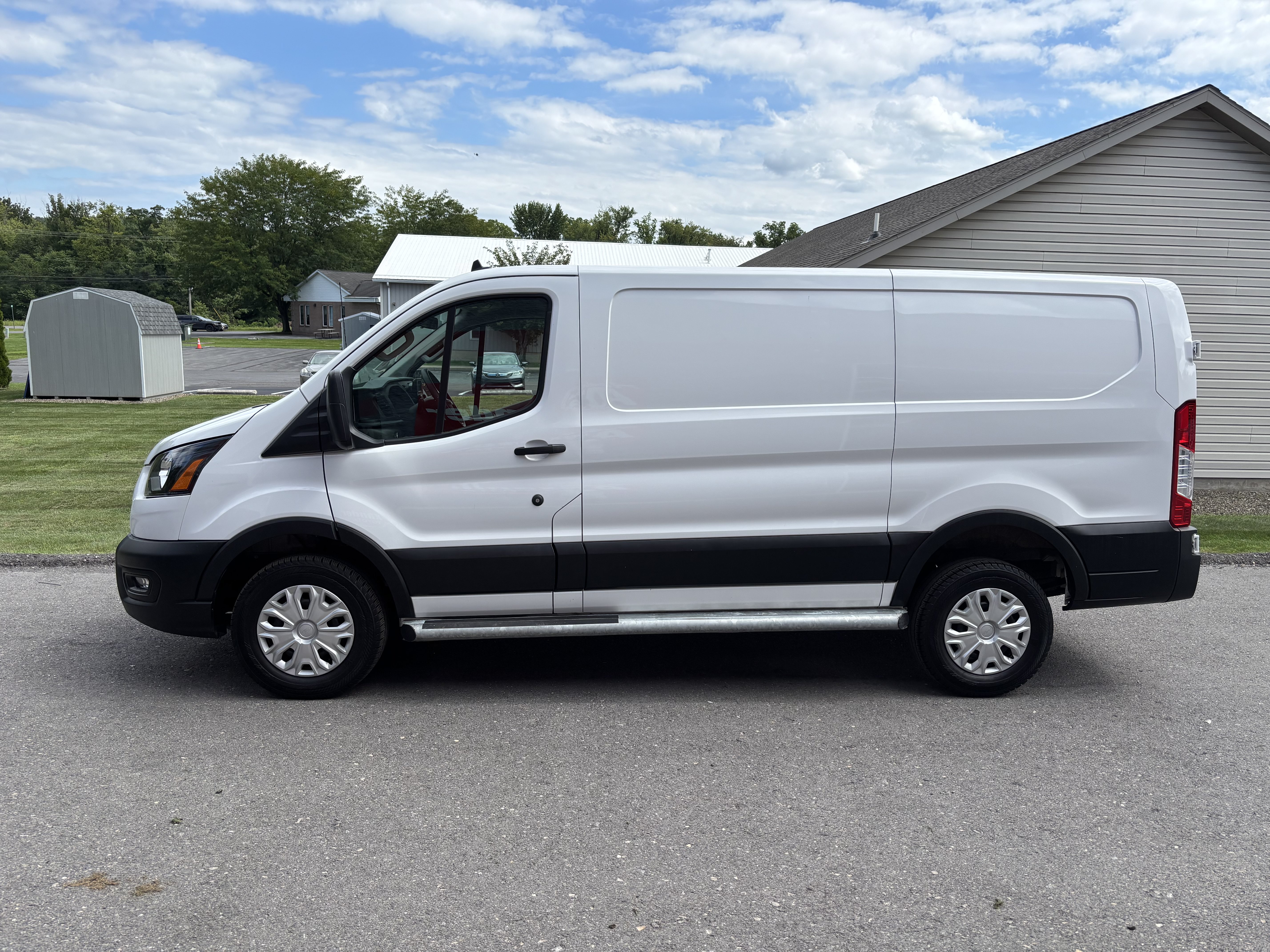 Used 2025 Ford Transit 250 Low Roof w/ Exterior Upgrade Package RWD image 7