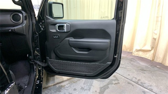 Used 2022 Jeep Wrangler Unlimited Sport image 11