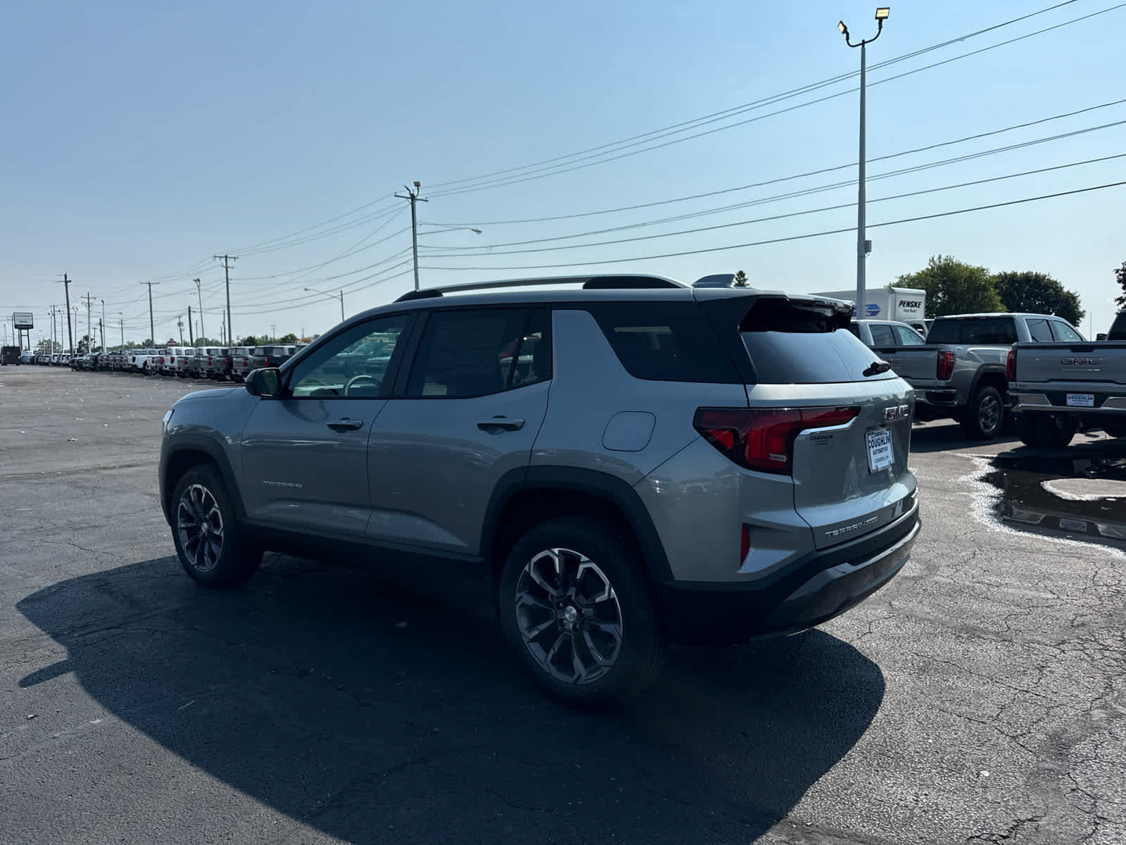 New 2027 GMC Terrain Elevation w/ Elevation Premium Package AWD/4WD image 3