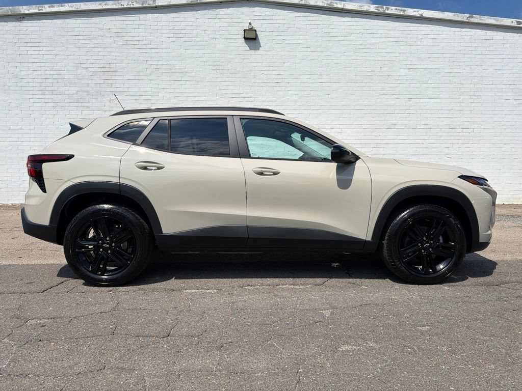 New 2026 Chevrolet Trax ACTIV w/ Driver Confidence Package FWD image 1