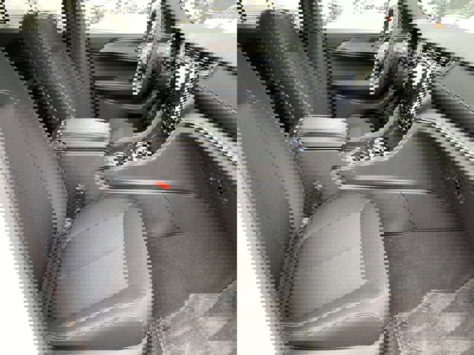 Certified 2025 Jeep Grand Cherokee Laredo w/ Luxury Tech Group I AWD/4WD image 23