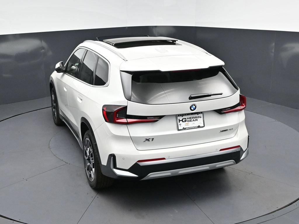 New 2026 BMW X1 xDrive28i w/ Technology Package AWD/4WD image 33
