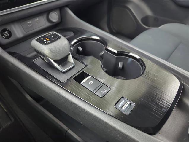 Used 2024 Nissan Rogue S image 12