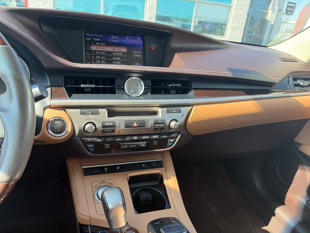 Used 2018 Lexus ES 350 w/ Navigation System Package FWD image 31
