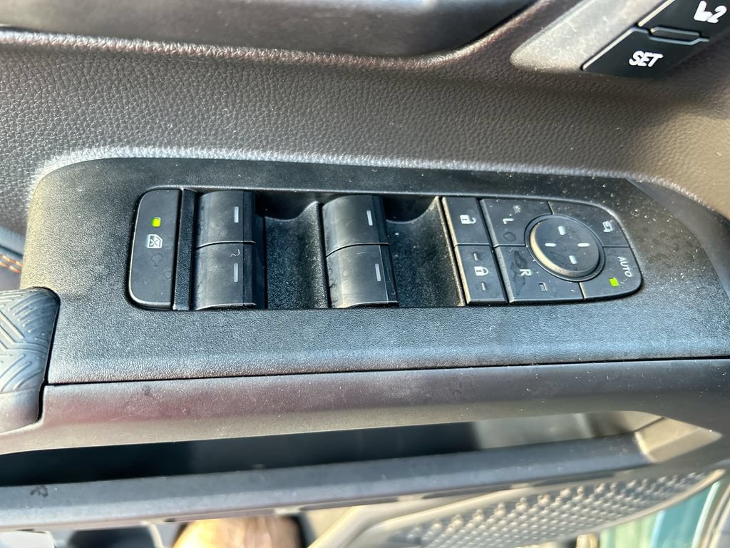 Certified 2025 Toyota 4Runner Platinum AWD/4WD image 13