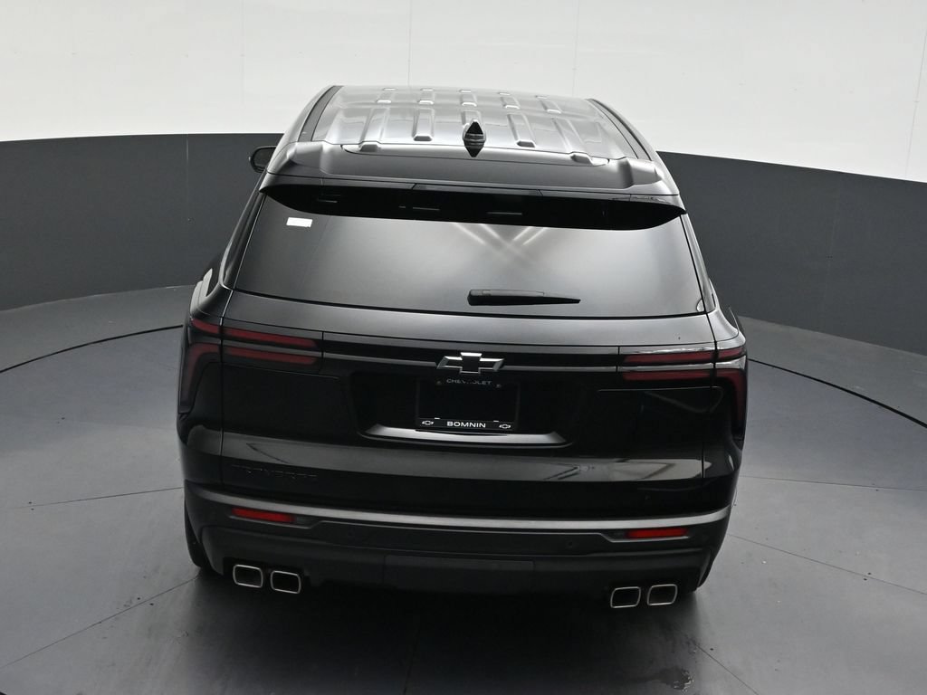 Used 2024 Chevrolet Traverse LS w/ Midnight/Sport Edition FWD image 19