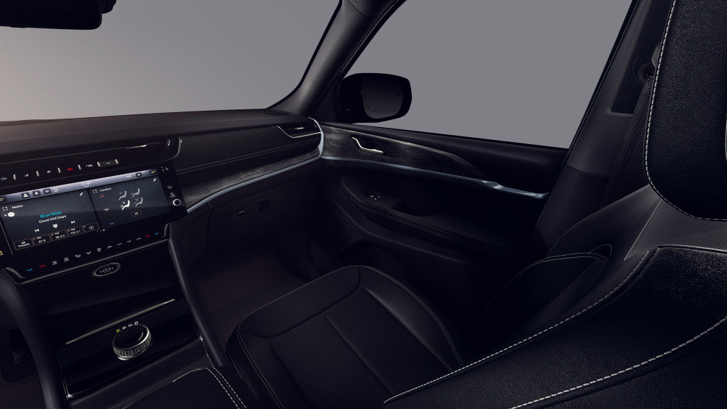 New 2026 Jeep Grand Cherokee L 2WD image 7