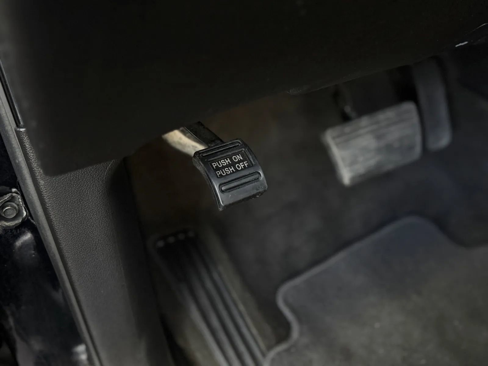 Used 2018 GMC Yukon XL Denali w/ Open Road Package image 31