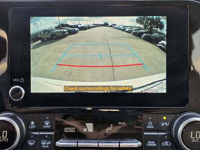 Certified 2025 Toyota Highlander XLE FWD image 16