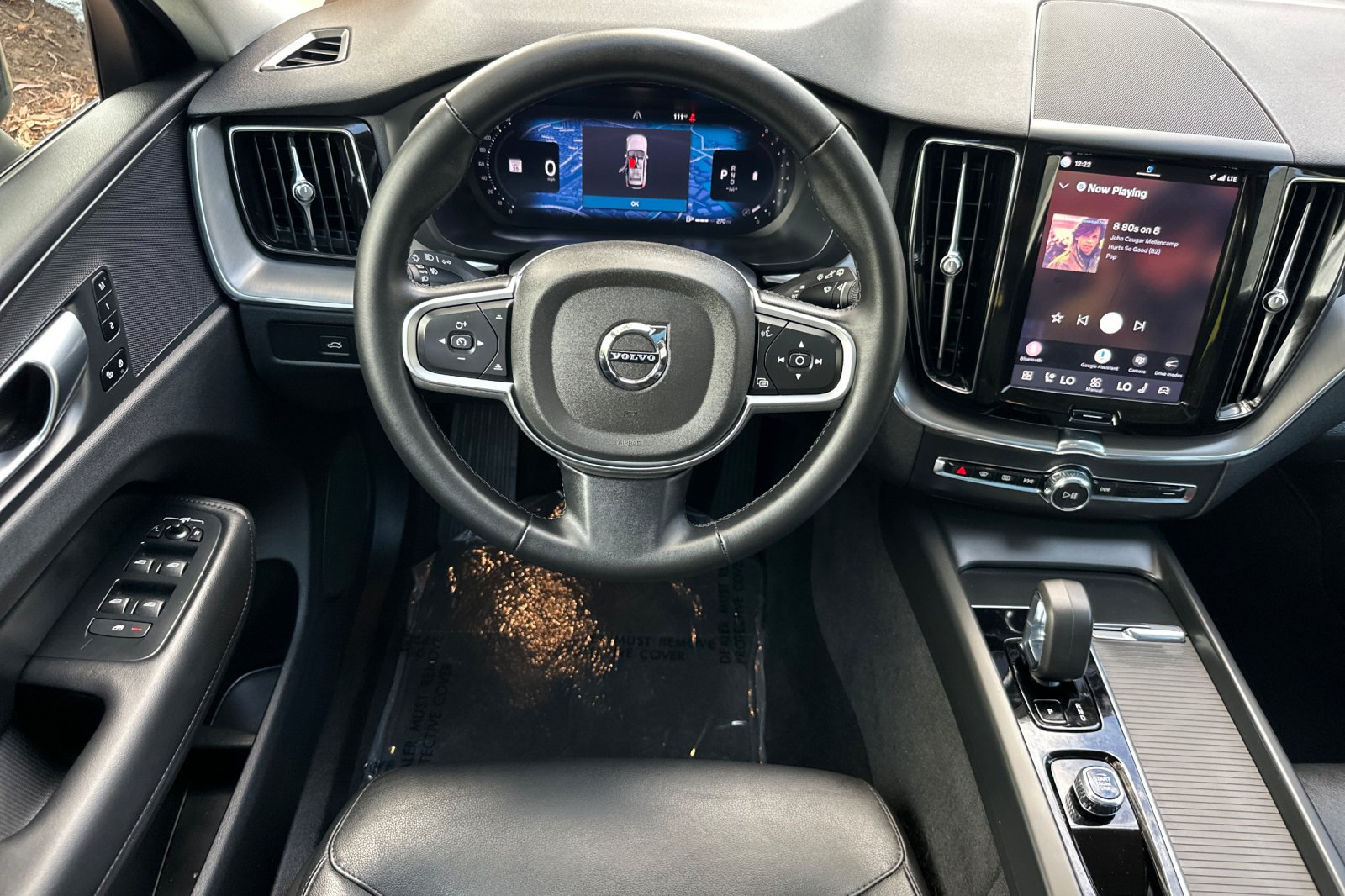 Certified 2025 Volvo XC60 B5 Core AWD/4WD image 17