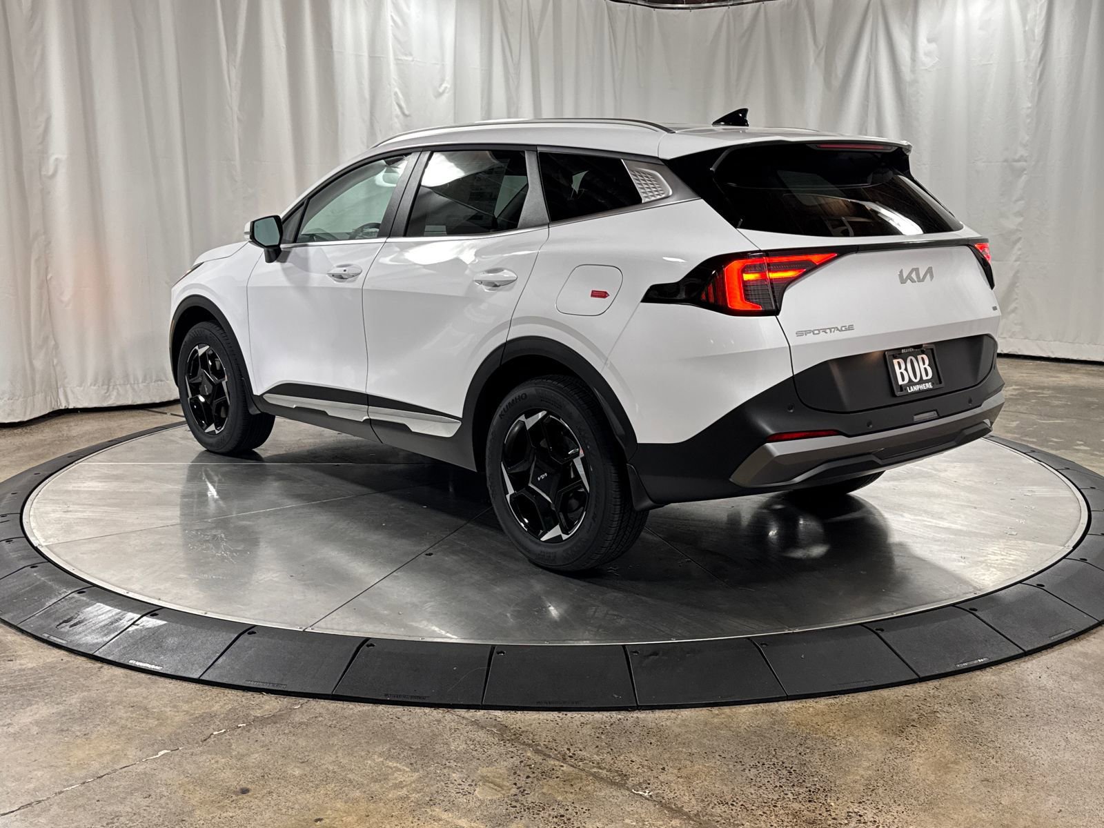 New 2026 Kia Sportage EX AWD/4WD image 11
