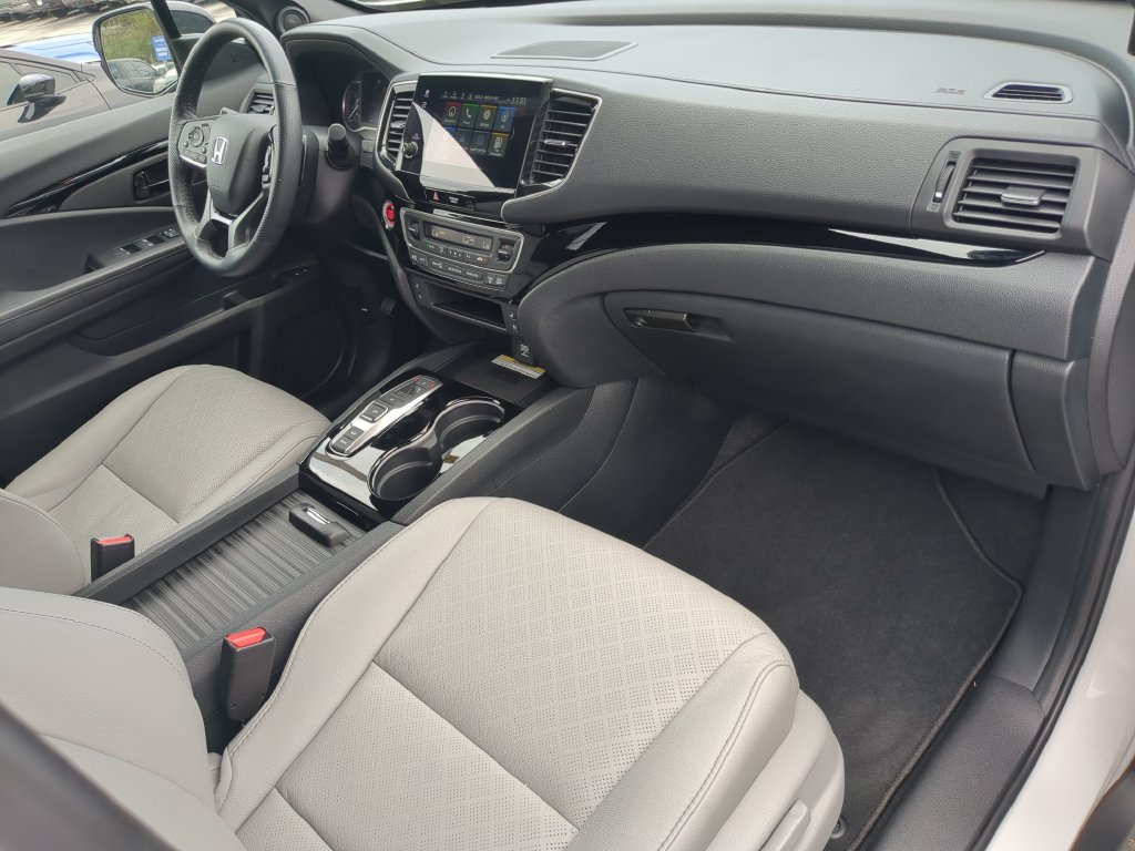 Used 2023 Honda Passport Elite image 13