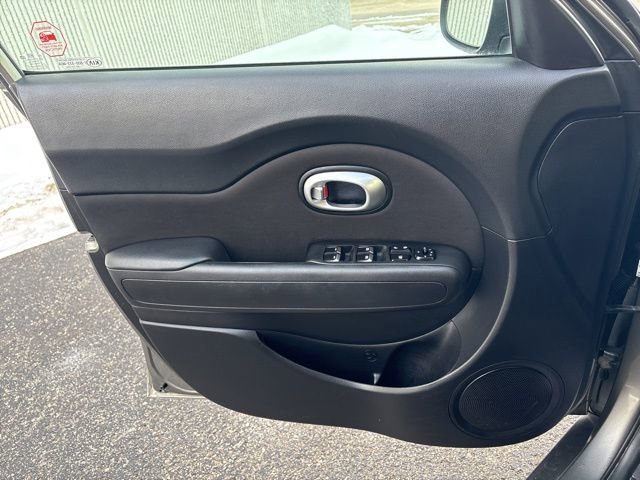 Used 2019 Kia Soul + image 24