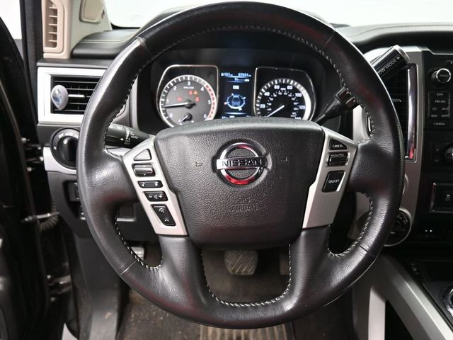 Used 2016 Nissan Titan PRO-4X w/ Pro-4x Convenience Package AWD/4WD image 22