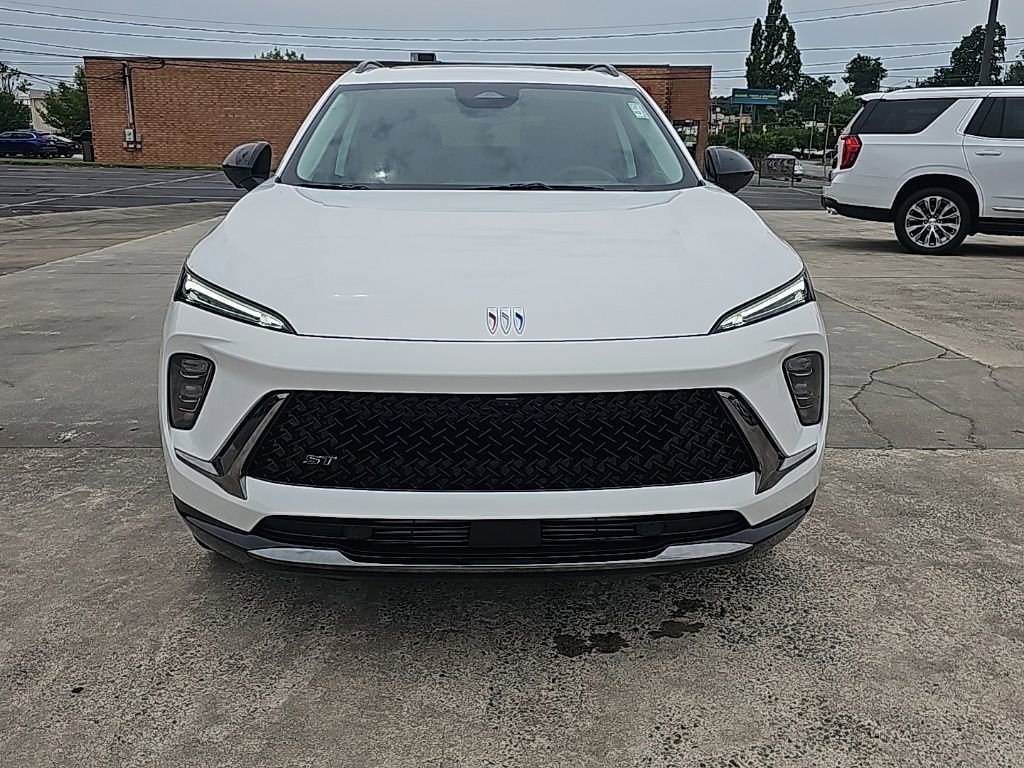 New 2025 Buick Envision Sport Touring image 4