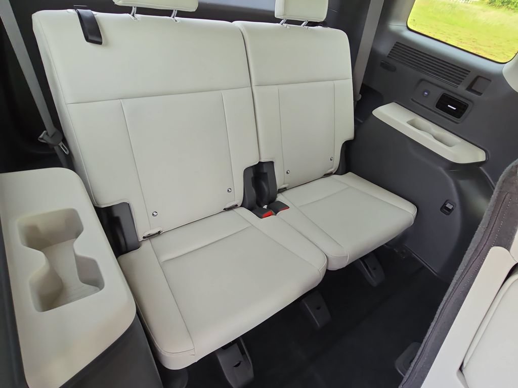 Used 2026 Hyundai Santa Fe SEL FWD image 12