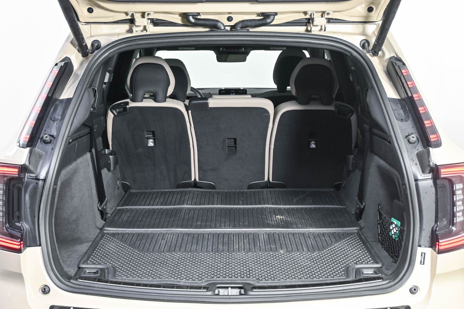 Used 2025 Volvo EX90 Ultra AWD/4WD image 29