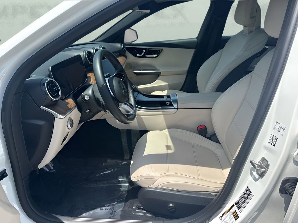 Used 2025 Mercedes-Benz C 300 Sedan image 9