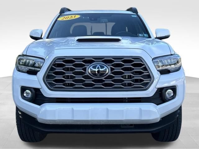 Certified 2023 Toyota Tacoma TRD Sport AWD/4WD image 15