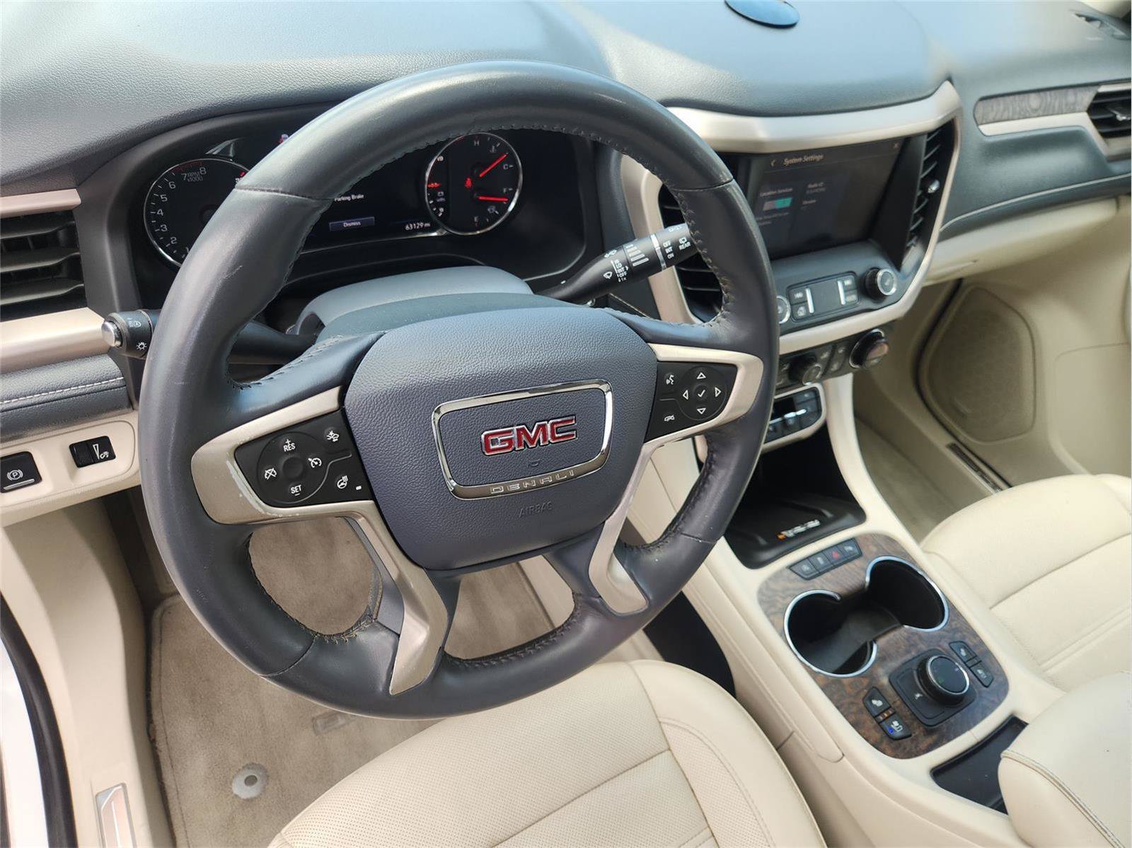 Used 2020 GMC Acadia Denali w/ Trailering Package FWD image 10